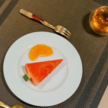 Dong Duong Hotel & Suites - Afternoon Tea Inclusive - Very Central Ντα Νανγκ Εξωτερικό φωτογραφία