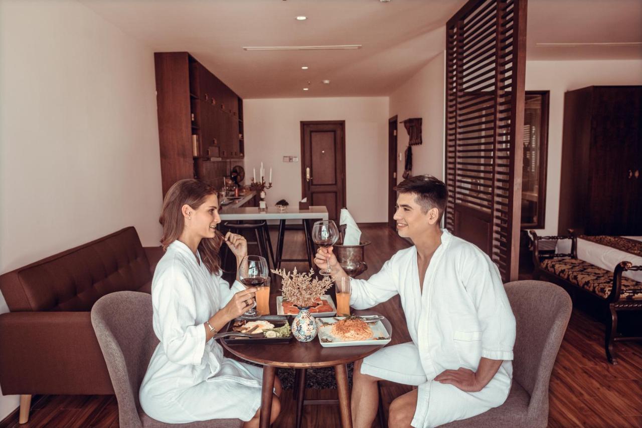 Dong Duong Hotel & Suites - Afternoon Tea Inclusive - Very Central Ντα Νανγκ Εξωτερικό φωτογραφία