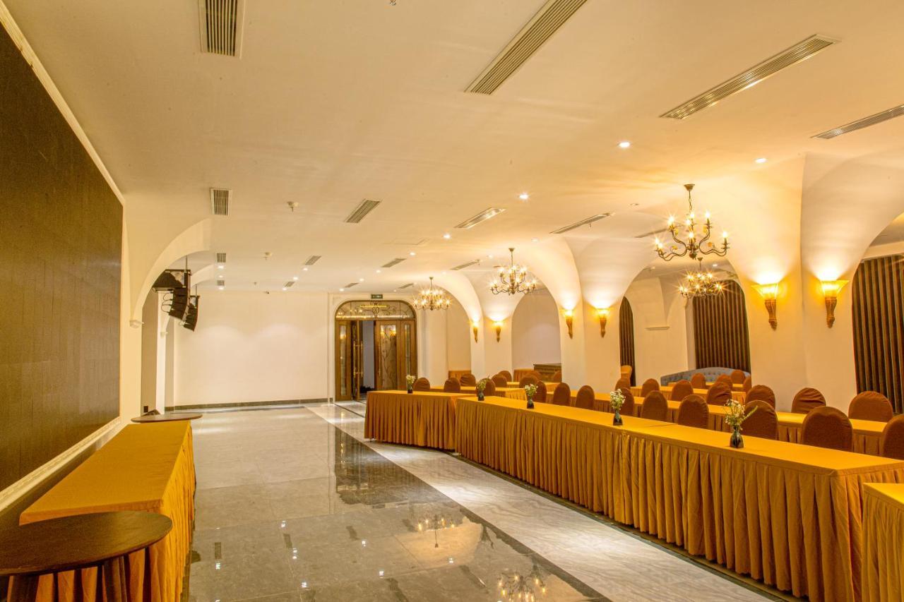 Dong Duong Hotel & Suites - Afternoon Tea Inclusive - Very Central Ντα Νανγκ Εξωτερικό φωτογραφία