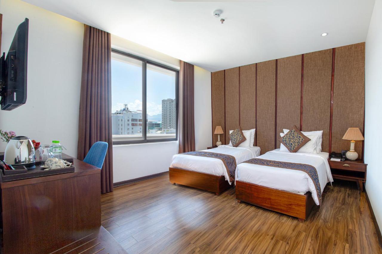 Dong Duong Hotel & Suites - Afternoon Tea Inclusive - Very Central Ντα Νανγκ Εξωτερικό φωτογραφία
